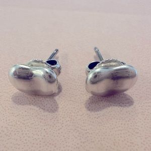 Elsa Peretti Bean Design Earrings. 9mm, silver / Tiffany and Co.